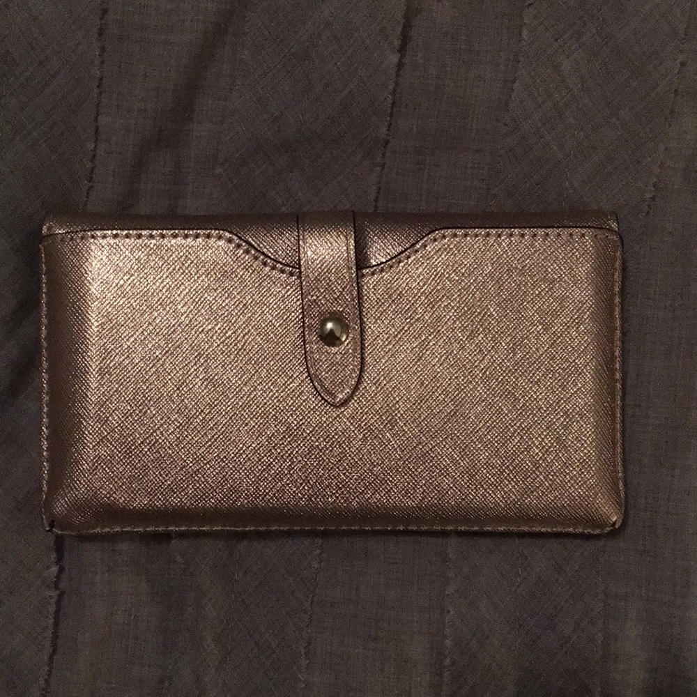 Kate Spade Wallet - Picture 3 of 4